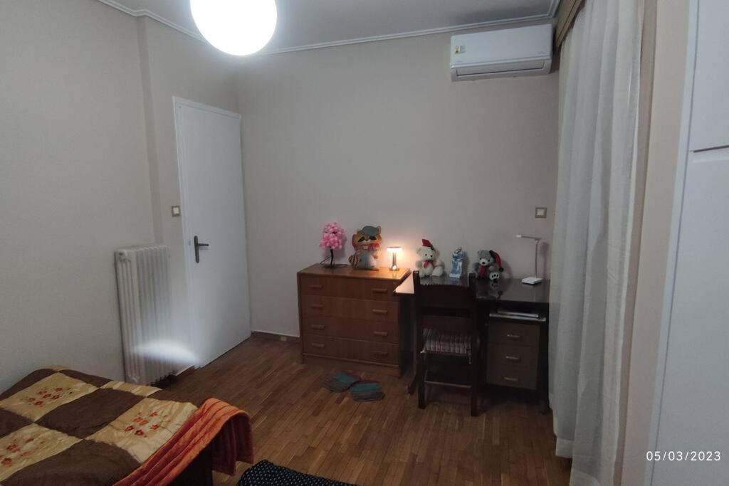 Sq Varnava Appartment Athén Kültér fotó