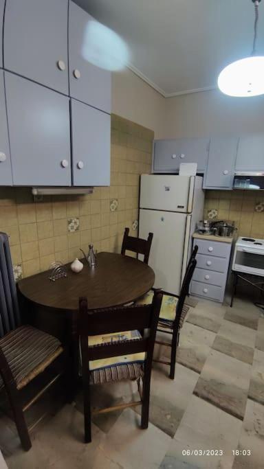 Sq Varnava Appartment Athén Kültér fotó