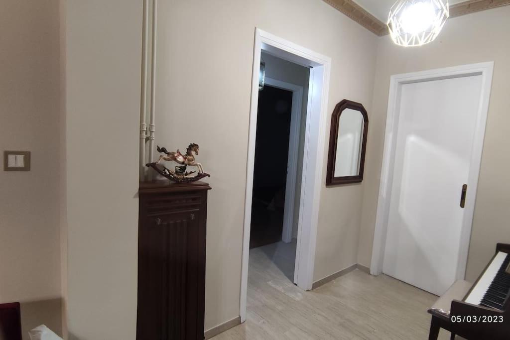Sq Varnava Appartment Athén Kültér fotó