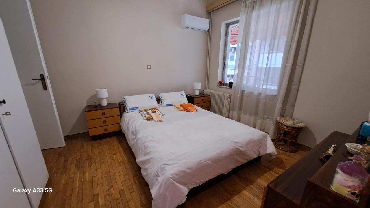 Sq Varnava Appartment Athén Kültér fotó